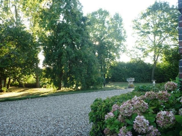 Bed and Breakfast Manoir Des Tuileries Du Buisson Verneuil d'Avre et d'Iton Exterior foto